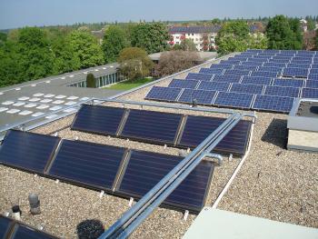 Coletor solar plano