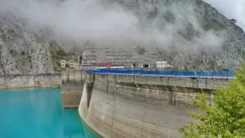 Usinas hidrelétricas: eletricidade com o poder da água