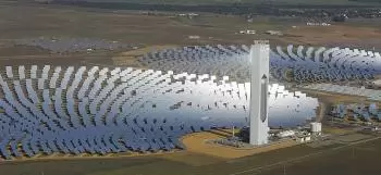 Usina de energia solar térmica, operação de uma usina de energia solar térmica